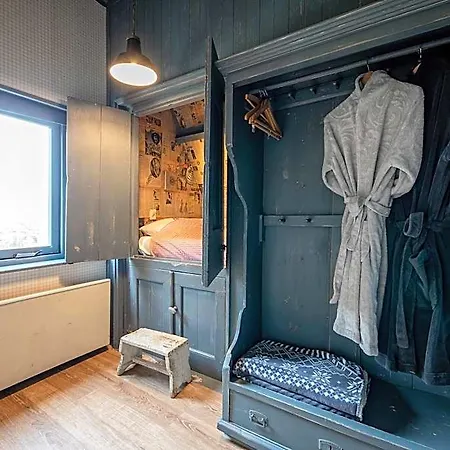 Bed & Breakfast Smederij Texel 4*